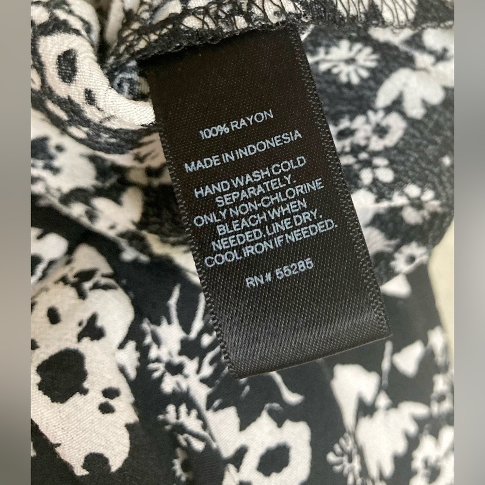 Express Romper - Picture 12 of 12